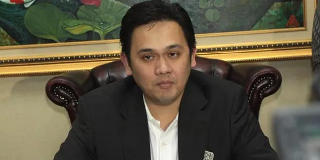 Hukuman Berkurang, Farhat Abbas Yakin Ada Komunikasi