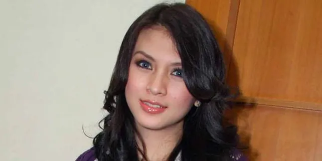 Donita Tak Sembunyikan Handika Pratama Dari Mama