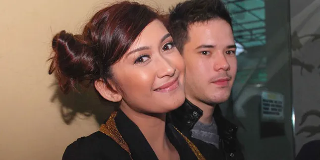 Ketuban Pecah, Nafa Urbach Dicaesar Ketuban Pecah, Nafa Urbach Dicaesar