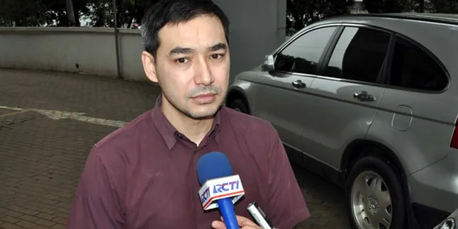 Cut Tari Didukung Suami Balik ke Entertainment