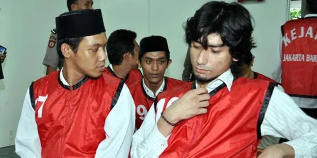 Adegan Pengejaran, Revaldo Dipepet Mobil Kepolisian