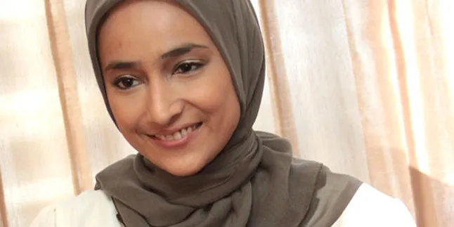 Cindy Fatika Sari Fokus di 'Belakang Panggung'