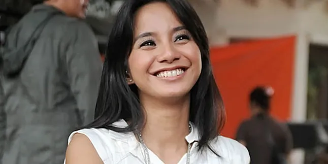 Kirana Larasati Bebas Berciuman Asal ...