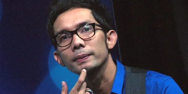 Sakit Gigi Indra Herlambang Obati Pakai Sirih