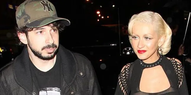 Proses Perceraian Christina Aguilera Selangkah Lagi