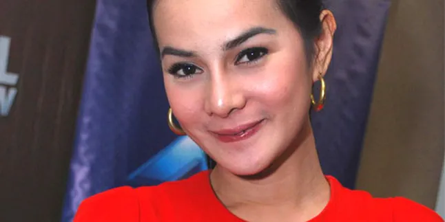 Astrid Tiar Tak Suka Valentine's Day