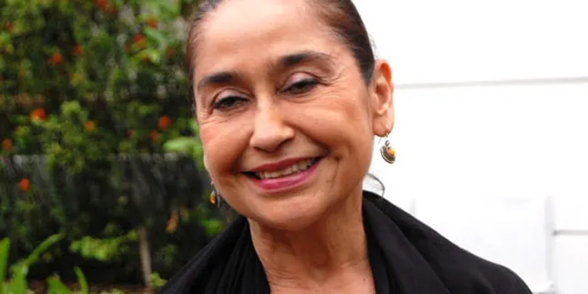 Marini: Widyawati - Sophan Masih Sering 'Ngobrol'