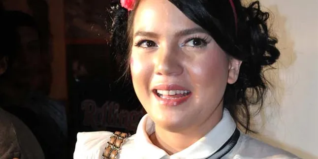 Alice Norin Kembali Pacari Seorang DJ