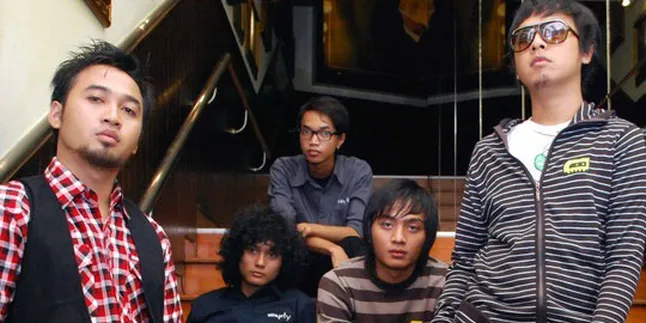 Hello Band Raih 2,5 Juta Pendownload
