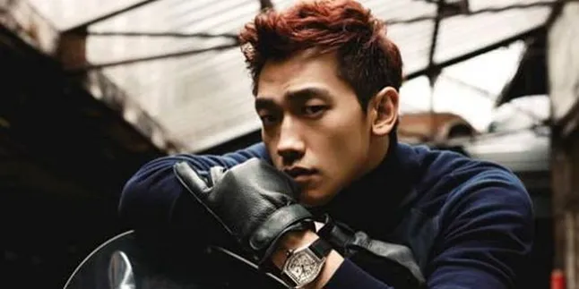 Rain Berfoto Ala Jason Bourne Untuk Esquire