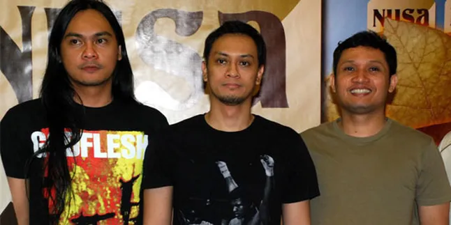 Andra And The Backbone Surprise Tampil di Cirebon