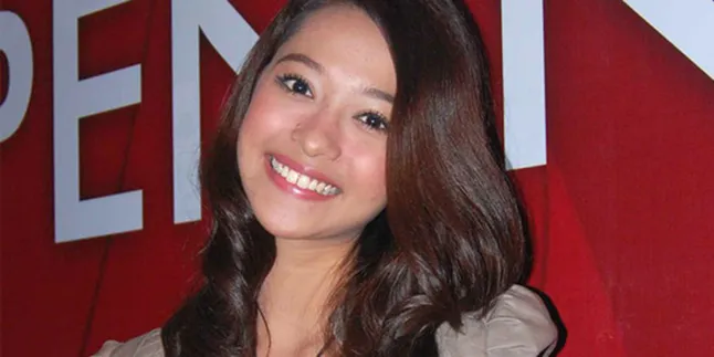 Siap Bersaing, Poppy Bunga Ubah Penampilan