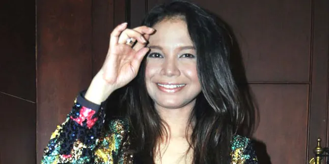 Hayati Lagu, Rossa Sedang Jatuh Cinta?