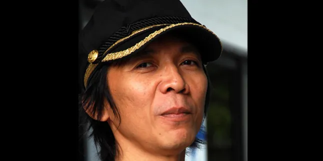 Bimbim Slank Dukung Bea Cukai, Tapi.. Bimbim Slank Dukung Bea Cukai, Tapi..