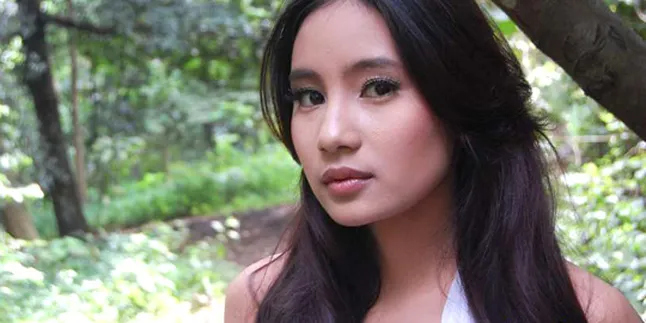 Marsha Arya, Pertama Kali Jadi Model Video Klip