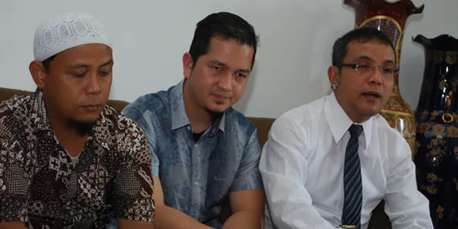 Della Citra Akan Gugat Balik Rp5 M Della Citra Akan Gugat Balik Rp5 M