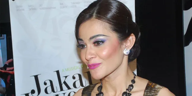 Cut Tari 'Recovery' Lewat Teater