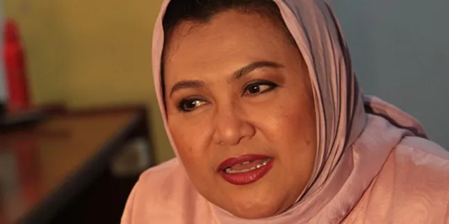 Emilia Contessa: Mudah-Mudahan Bisa Seiman