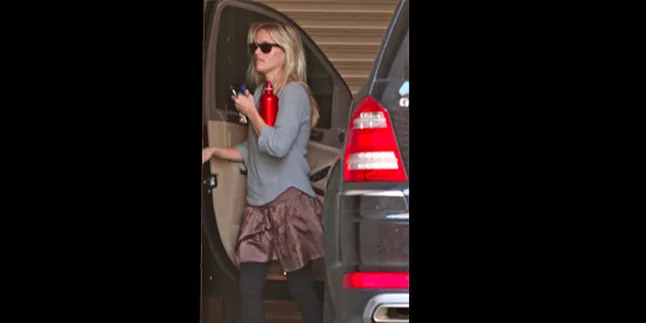 Reese Witherspoon Berulang Tahun di Spa