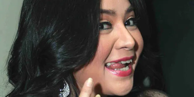 Annisa Bahar Siram Agung Karena Gosip Hamil