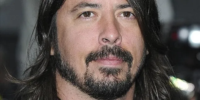 Dave Grohl: 'WASTING LIGHT' Mirip Konser