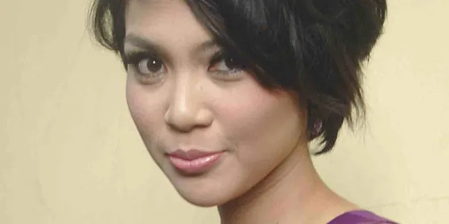 Lusy Rahmawati Lagi Hamil Tua?