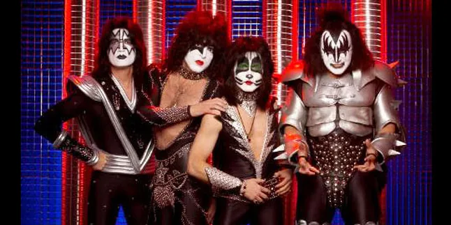 KISS Tunda Konser di Jepang