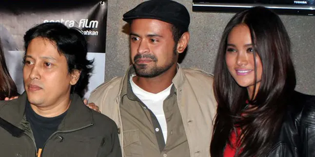 Main di Tayangan Komedi, Mike Lucock Dicibir