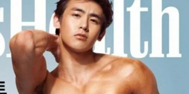 Nichkhun 2PM Kehilangan Pusar?