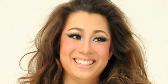 Jennifer Bachdim Tolak Bicara Soal Privasi