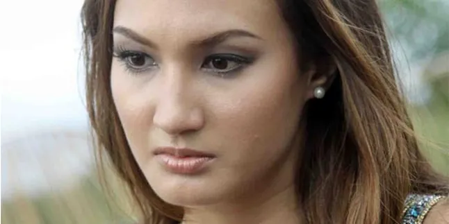 Nadine Chandrawinata Was-Was Papa Terimbas Tsunami!