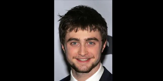 Daniel Radcliffe Pilih Nonton TV Daripada Pesta