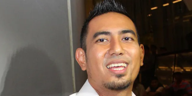 Rio Febrian Sering Nyanyikan Sang Anak