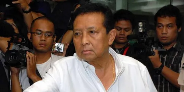 Sidang Cerai, Moerdiono Ajukan Berkas Bukti