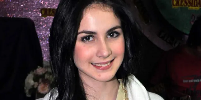 Arumi Diingatkan Surga Ada di Telapak Kaki Ibu