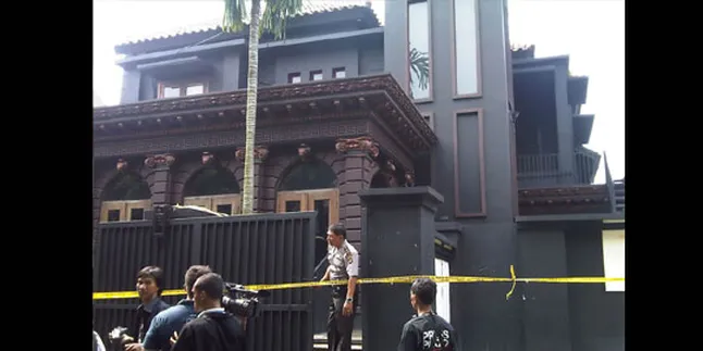 RCM Dipasang Police Line, Karyawan Dhani Ngungsi