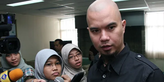 Ahmad Dhani Laporkan Dua 'Buku Yahudi' ke Polda