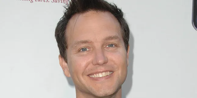 Mark Hoppus Obral Barang