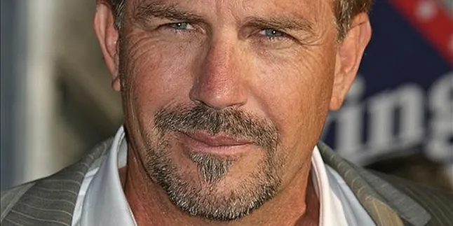 Ternyata Kevin Costner Bakal Jadi Ayah Superman