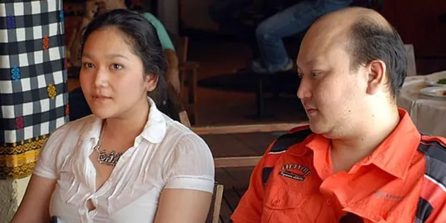 Mantan Istri Ari Sigit Tak Kuasa Menahan Tangis