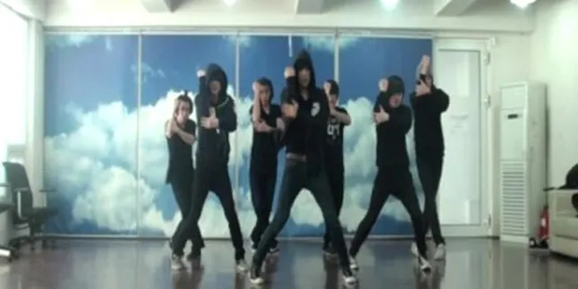 Foto Boyband Baru SM Entertainment Bocor