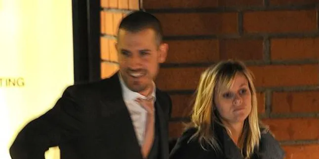 Reese Witherspoon Nikmati Ultah Sederhana