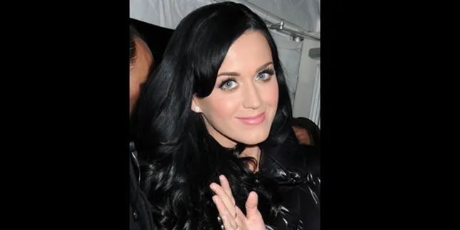 Katy Perry Bakal Terobos Royal Wedding