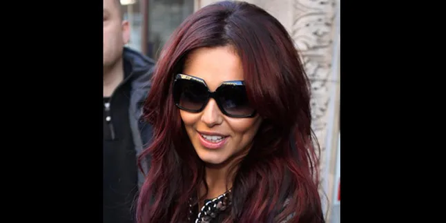 Cheryl Cole Dipuji Pangeran Charles