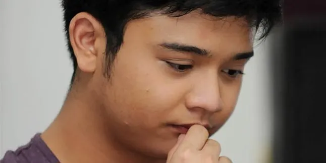 Ceritakan Papa, Derby Romero Berkaca-Kaca