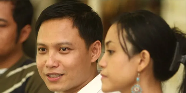 Usai Cerai, Sarwana Ingin Tenangkan Diri