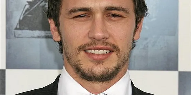James Franco Dipercaya Jadi Dosen