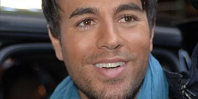 Enrique Iglesias Batal Jadi Tamu Britney Spears?