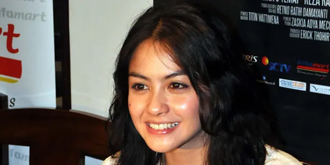 Revalina S Temat Pakai Jilbab Lagi