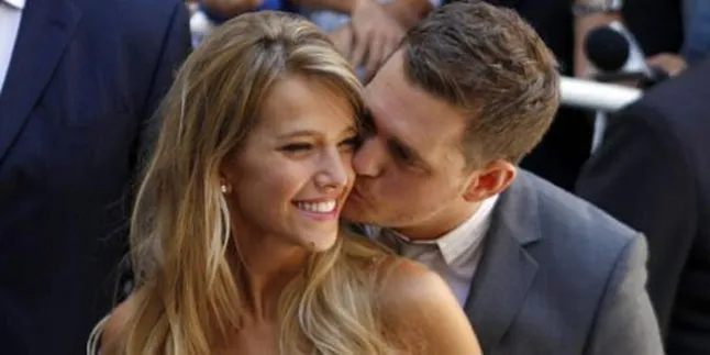 Michael Buble Rencanakan Resepsi Kedua